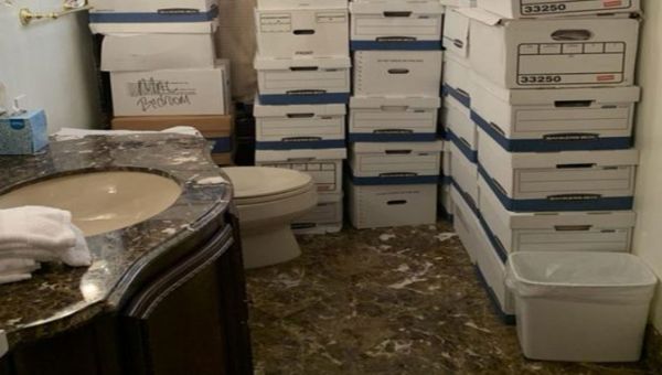 Trump returns seized classified documents back to Mar-a-Lago aboard Air Force One – UPI.com