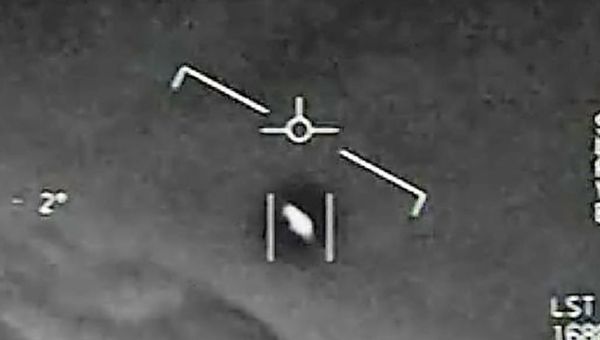 White House tells governors ‘thousands’ of objects in the skies aren’t aliens, could be used car lot balloons