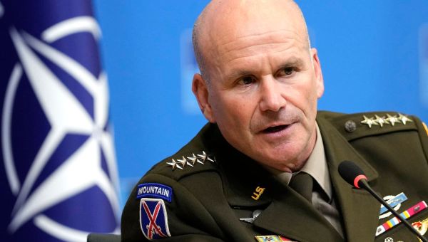 Ukraine will be outgunned by Russia 10 to 1 in weeks without US help, top Europe general says