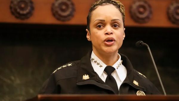 Who is Danielle Outlaw, who is resigning as Philadelphia police commissioner later this month?