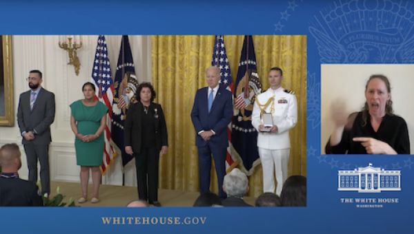 Slain NYPD Officers, FDNY Firefighter Honored at White House – The Tablet