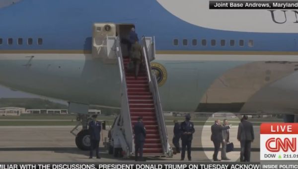 Trump Strands Waltz on Tarmac Before Ousting Him From Job