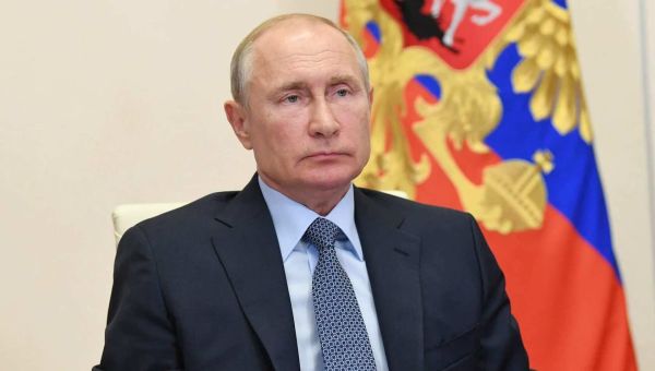 Putin opponent dies suddenly, Russian officials say