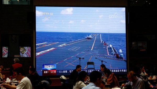 The Chinese army simulates a military blockade of Taiwan