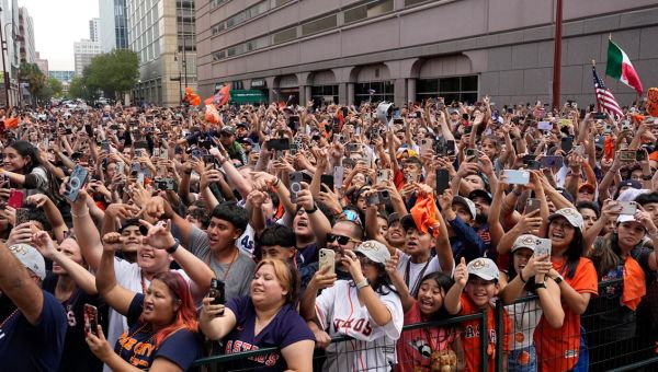 Beer can thrown at Sen. Ted Cruz during Astros World Series parade in downtown Houston