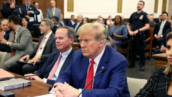 Someone Is Shitposting for Donald Trump While He Sits in Court