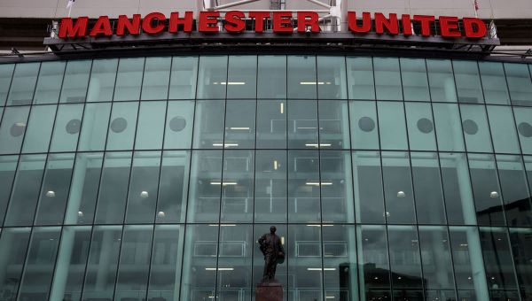 Manchester United and northern businesses urge Sunak not to cancel HS2