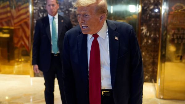 Trump heaps praise on ‘very popular’ Keir Starmer as pair meet in New York