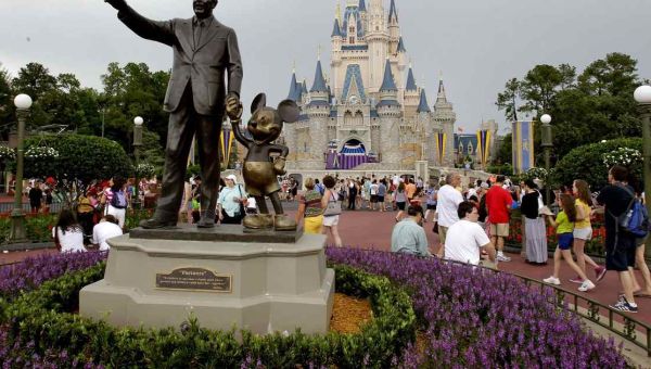DeSantis-appointed board votes to invalidate previous agreement with Disney (and Disney sues)