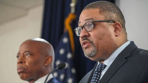 Judge vacates Manhattan murder conviction after 26 years