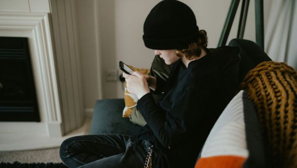 Florida passes bill that bans children under 14 from social media