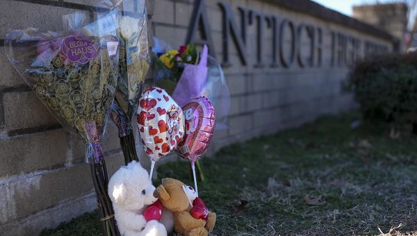 Teen fatally shoots a female student and himself at Antioch High School in Nashville, police say – WXXV News 25