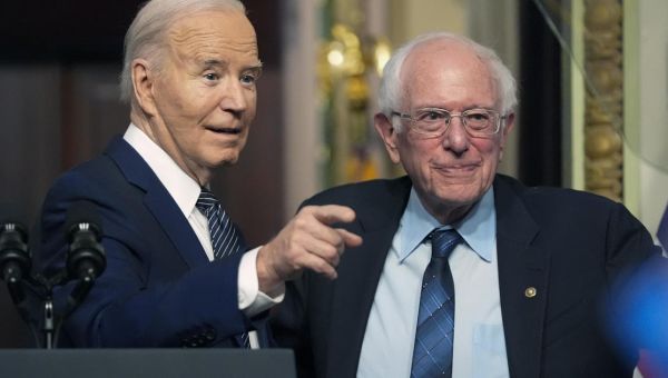 Biden touts inhaler price drops with Bernie Sanders: “Finally, finally we beat big Pharma”