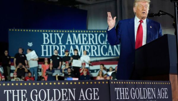 Trump’s 100-day rally: Familiar grievances, an ebullient crowd and a difficult task ahead | CNN Politics