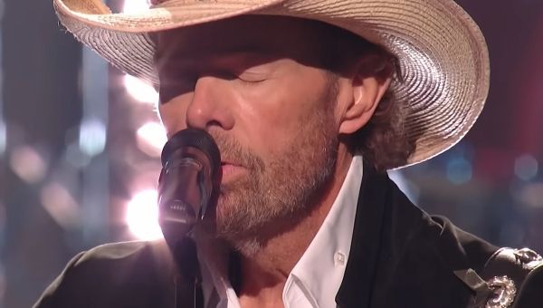 WATCH: Looking Back at Toby Keith’s Triumphant Final TV Performance
