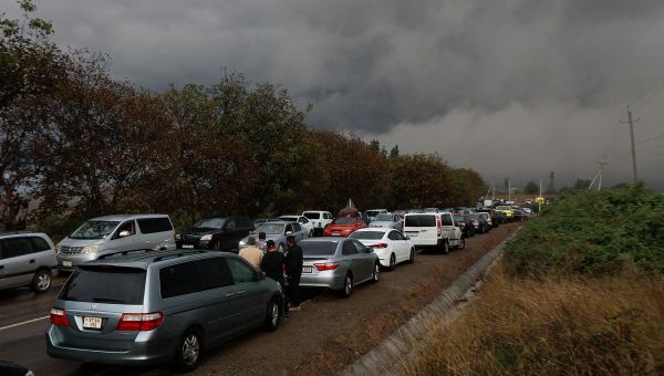 Thousands of ethnic Armenians flee Nagorno-Karabakh after Azerbaijan seizes control
