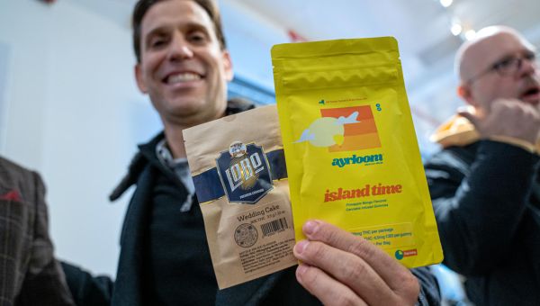 First legal marijuana store in New York opens – La Prensa Latina Media