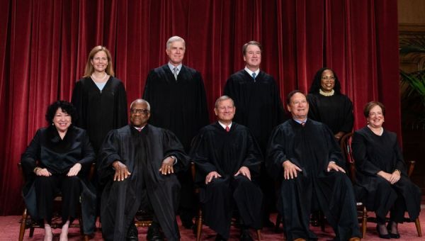 Supreme Court seems likely to rule for straight woman in reverse discrimination case
