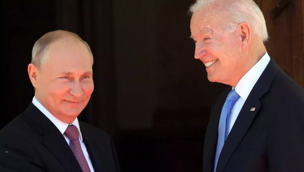 Biden thinks non-nuclear threats will stop Putin. His military doesn’t
