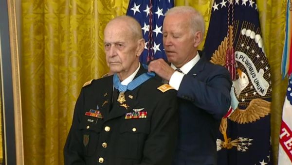 Biden awards Medal of Honor to Vietnam War pilot Larry Taylor