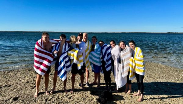 President Biden and family celebrate Thanksgiving on Nantucket with ‘polar plunge’