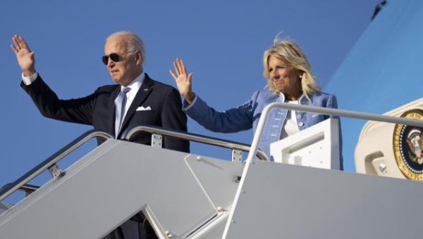 Gov. Cooper will join Bidens in DC for turkey pardoning, in NC for ‘Friendsgiving’ with military families