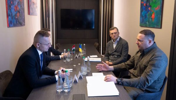 Kuleba: Ukraine, Hungary to set up special commission to resolve national minorities issue