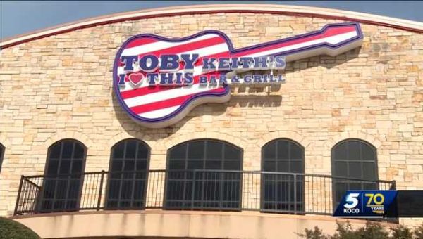 ‘I Love This Bar and Grill’ is over capacity as Toby Keith fans visit in his honor
