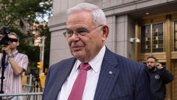 Sen. Bob Menendez seeks independent reelection bid as he faces corruption trial