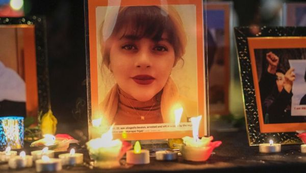 Foreigners arrested as Iran protests over Amini death enter third week