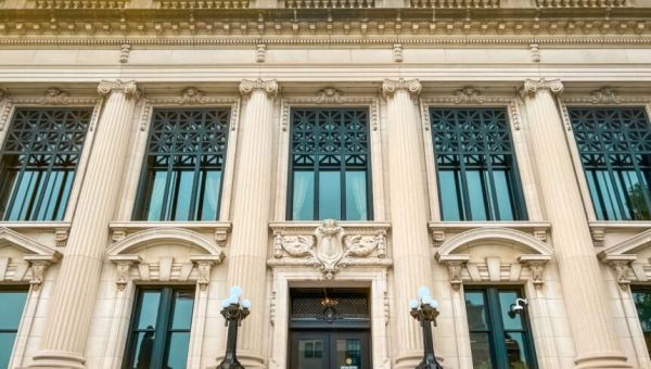 Illinois Supreme Court upholds law eliminating cash bail | News Channel 3-12