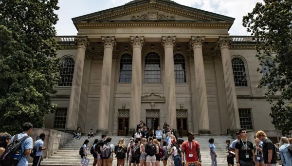 As costs surge, 42 percent of college students are opting to live at home