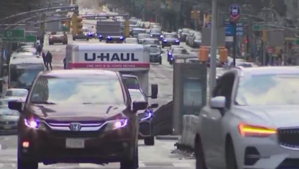 Gov. Hochul considers business tax after congestion pricing delay