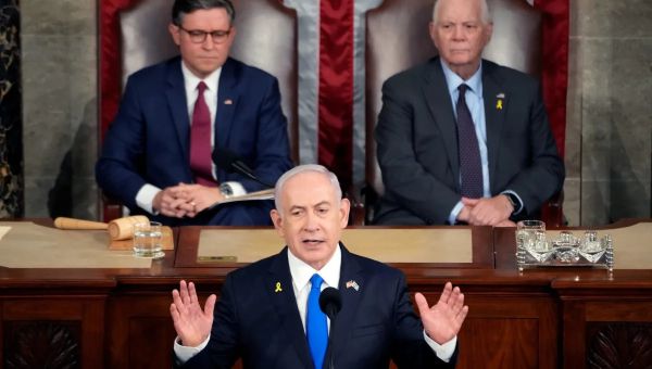 Watch: Maggots dumped inside Netanyahu’s Washington hotel