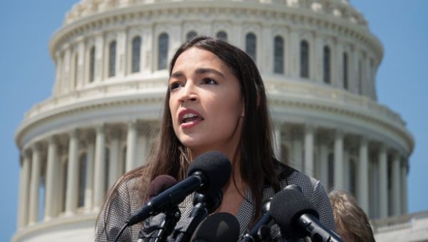 AOC Heckled and Shouted Off Stage by NYC Voters: ‘Put America First’