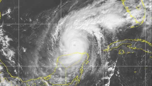 How did Hurricane Milton reach category 5 strength so quickly?
