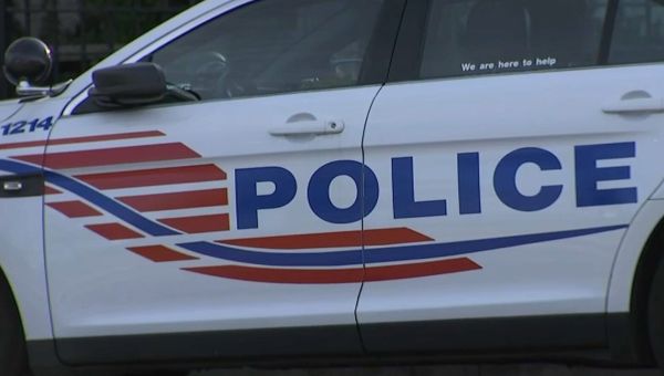 3 DC police officers wounded in shooting in Southeast, officials say - WTOP News