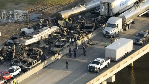 At Least 7 Killed In ‘Superfog’ Highway Crash, Crews Clear Wreckage