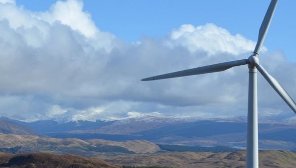 Labour Party pledges to turn UK into a clean energy superpower by 2030 ...