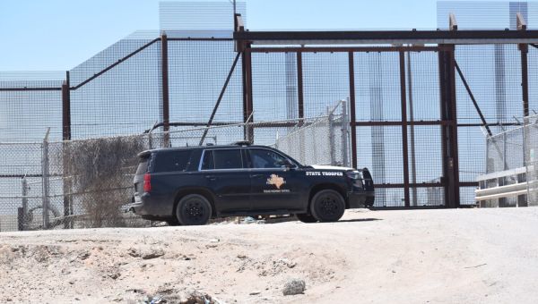 Gov. Abbott signs bill that makes unauthorized entry a state crime | Houston Public Media