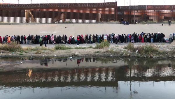 North Texas Nonprofits Prepare to Assist as El Paso Sees Surge in Migrants
