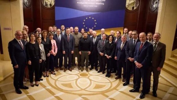 EU Pledges Lasting Support At ‘Historic’ Kiev Meeting As America Steps Back