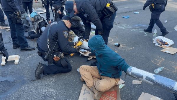 Pro-Palestine Demonstrators March in Manhattan, Form Human Chain on Bridge