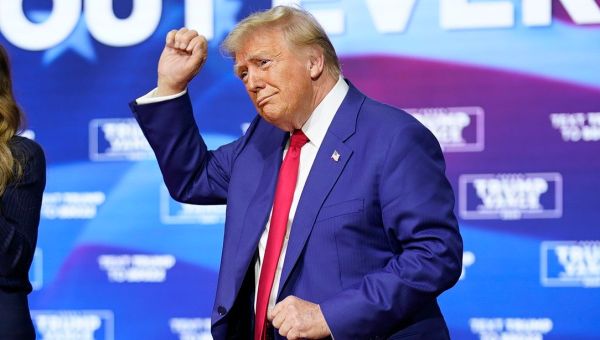 Trump Turned His Town Hall Into a Bizarre DJ Set