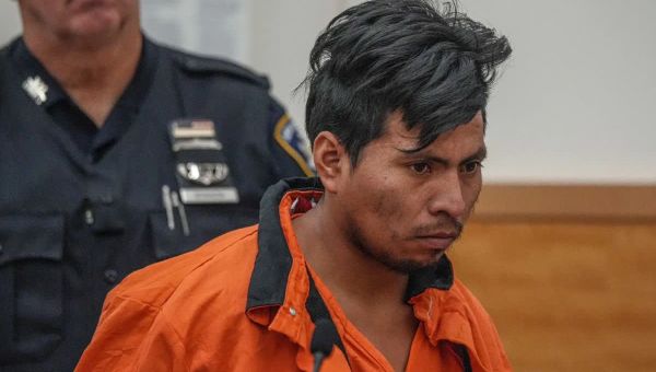 Man accused of setting woman on fire aboard F train pleads not guilty to first-degree murder * Brooklyn Paper