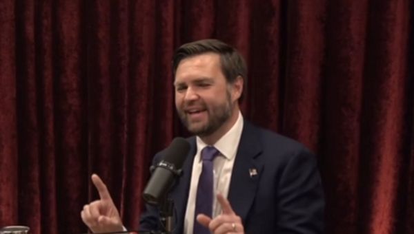 JD Vance was totally unprepared for tough questions from Joe Rogan