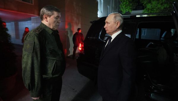 Putin visits HQ of his armed forces fighting in Ukraine