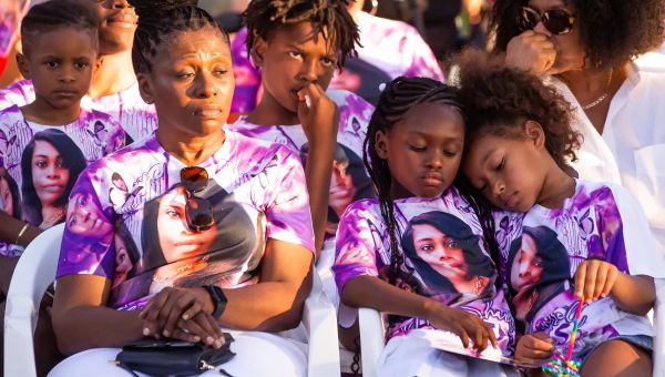 Hundreds gather at church for vigil to remember Ocala mother of 4