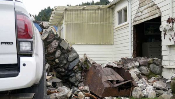 Humboldt County tallies earthquake damage as power outages persist