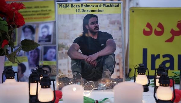 Iran carries out public execution as a warning to protesters